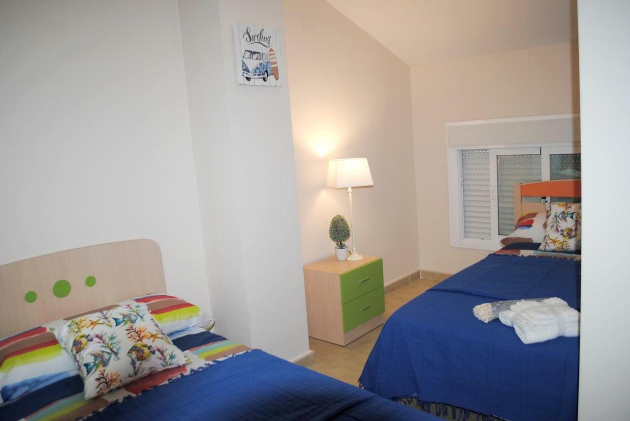 Chillout Grau De Gandia- Attico Para 6 Personas Invitamos Familias Y Jovenes, Dos Banos Buitenkant foto